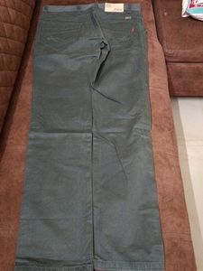 Libor Premium Chinos