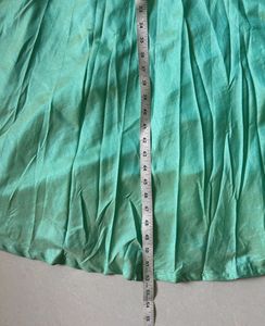 Pista Ethnic  Gaun