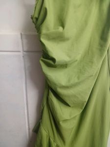 green bodycon dress