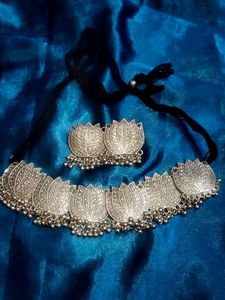 Silver Lotus Necklace Set