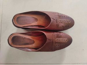 Catwalk Brown Slip-on Wedges