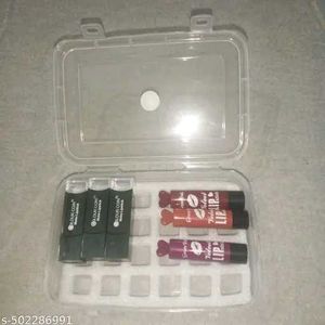 LIPSTICK SET .