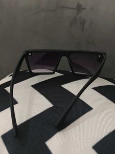 Black Frame Sunglasses