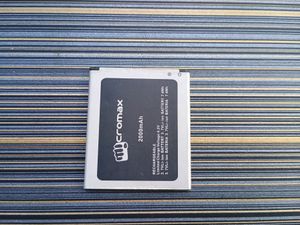 Micromax Unite 2 (A106) + Realme XT Box