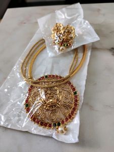 Temple Style Jewellery Set