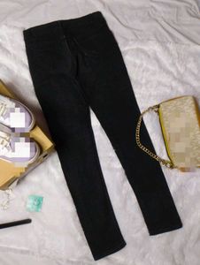 ⭐Black Straight Leg Jeans⭐