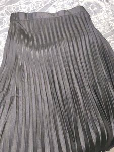 Sassafras Black Pleated Satin Skirt New
