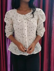 Chic Heart Print Bow Blouse