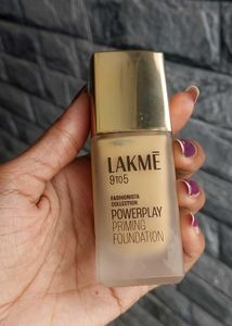 Lakme W320 Warm caramel Foundation