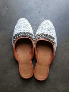 Traditional Embroidered Juttis (Women’s Ethnic Foo