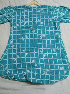 Women Round Neck Top
