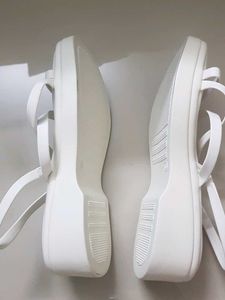 New Zudio White Wedges