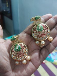 Kundan Necklace Set.