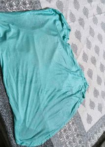 Splendid Women Green Cotton Mix Pocket Tshirt