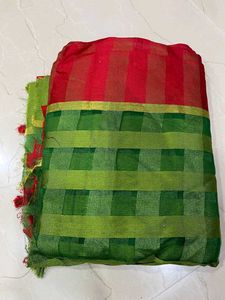 Check's Pattern Saree For Women