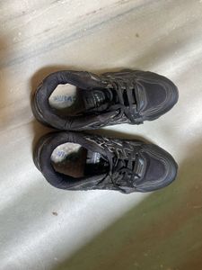 Black Sneakers