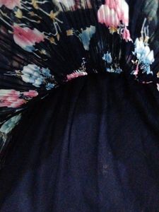 Top. Size 34 /M
