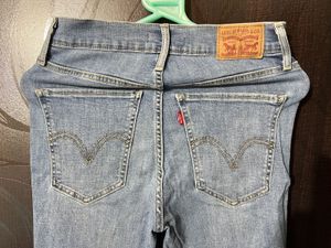 Super Skinny Levi’s Jeans