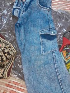 Cargo Jeans