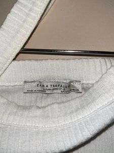 Elegant Off-Shoulder Ribbed Knit Top