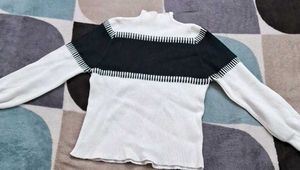Beautiful Warm Cloth For Girls