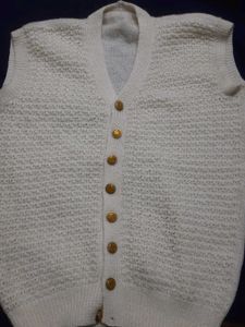 Cream Half Sweater Vest