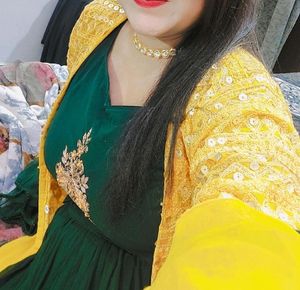 Designer Haldi & Mahndi Lahga With Sharg ❤️