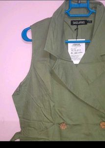 SASSAFARAS OLIVE GREEN BUTTONED SLEEVELESS DRESS