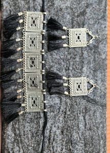 Choker With Earings