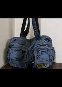 Light Weight Multipocket Everyday Bag