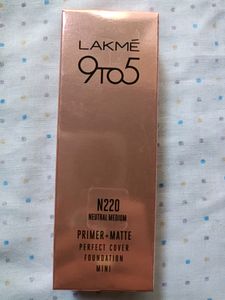 Laxme 9 to 5 foundation- Neutral Medium N220