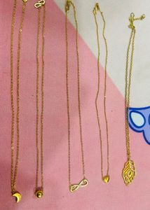 Gold Charm Necklace Set