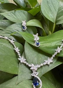 Elegant Floral Necklace & Earring Set