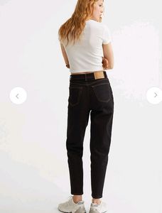 Mom Jeans H&amp;M Hight waist Size 30 To 32.