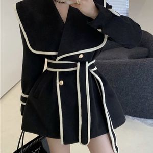 Women’s Black &amp; White Coat For Winters