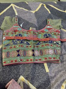 Zari Work Crop Top With Skirt