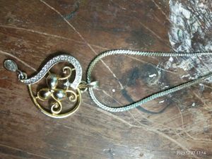 🎁New 🎀 Beautiful Delicate Neck Piece