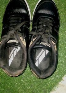 Roadster Black Casual Shoes