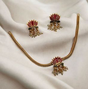 Lotus Necklace and Earrings Set