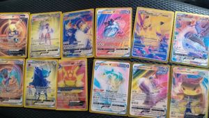POKEMON GOLDEN CARDS.. 12 CARDS.. 3D REFLECTION
