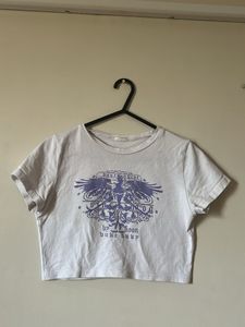 white cropped top for women