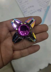 R4 Metal Hand Spinner with bearing