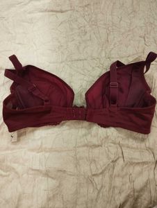 Burgundy Bra with Lace Detail✨