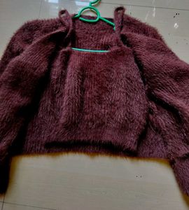 Women 2in 1 Crop Sleeve And Sweater .