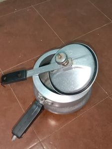 😍1.5 L Pressure Cooker....👀