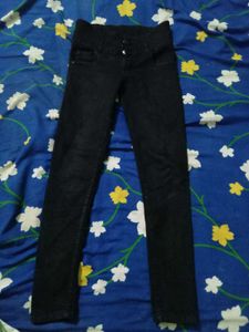 2 High-Waisted Black Jeans(Combo)