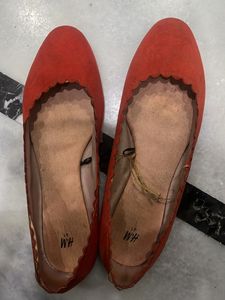 H&amp;M Orange Coral Bellies (size 41)