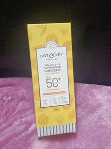 Dot & Key Super Bright Sunscreen SPF 50