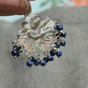 92.5 Motif Dangler