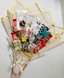 Cute accesories nd chocolate bouquet - Customized